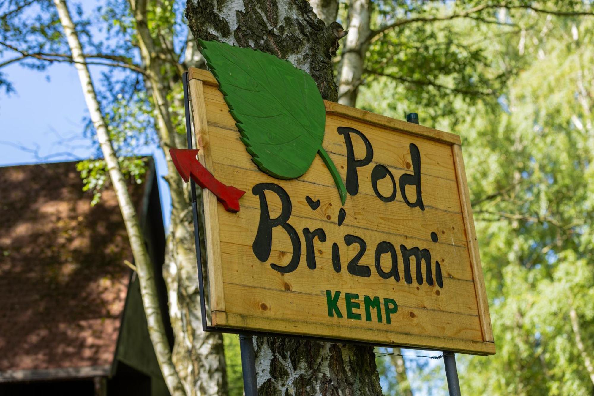 Kemp Pod Brizami Kunzak ภายนอก รูปภาพ
